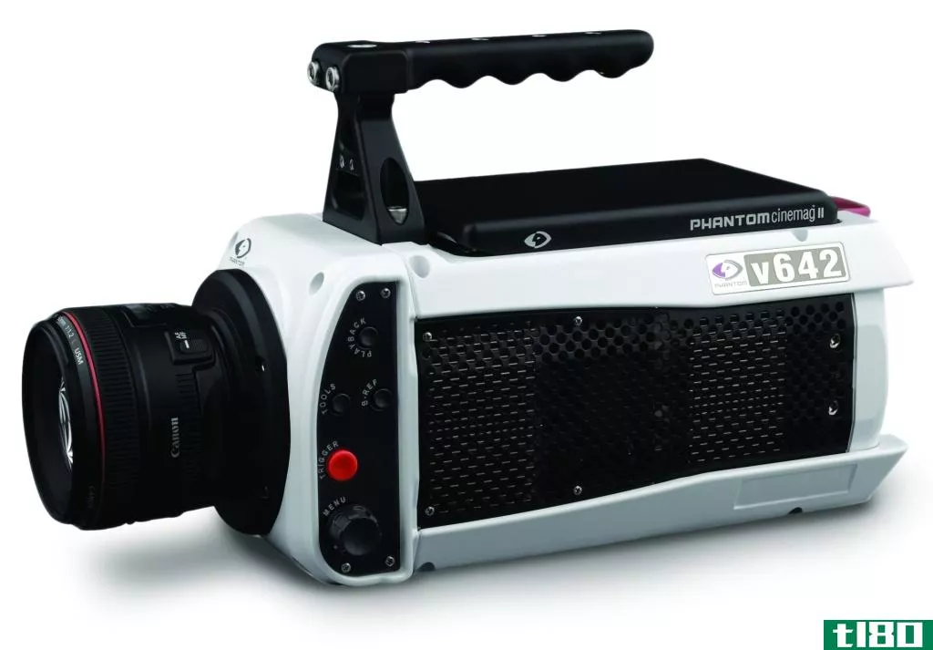 幻影v642高速广播摄影机以5850fps的速度拍摄，以减慢时间