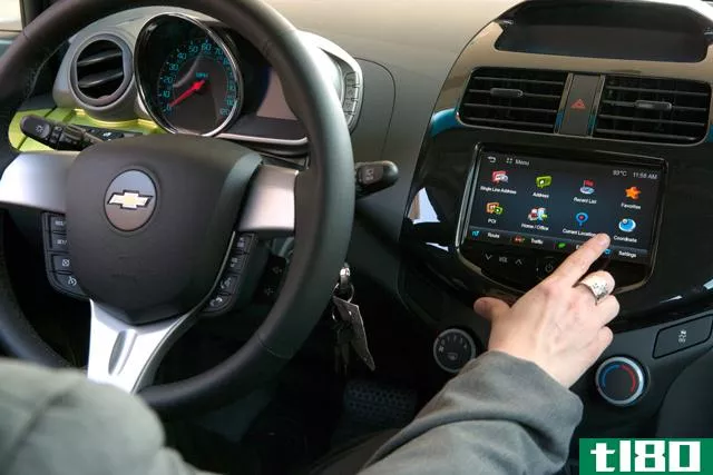 雪佛兰gogolink应用程序将智能手机驱动的导航带到sonic和spark车辆上