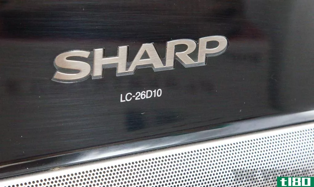 富士康将收购夏普大阪液晶显示器厂的最大股份，日经说
