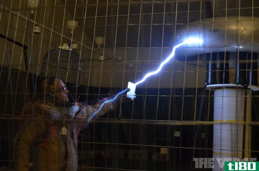 iosafe将thunderbolt drive置于lightning测试（动手和视频）