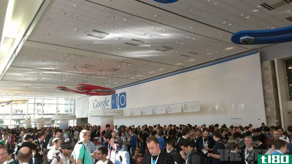 看这个：谷歌的i/o 2012第一天主题视频现在直播