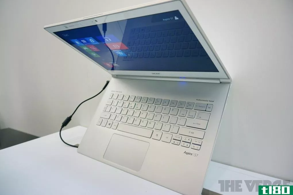 acer推出aspire s7 windows 8触摸屏Ultrabook（实践视频）