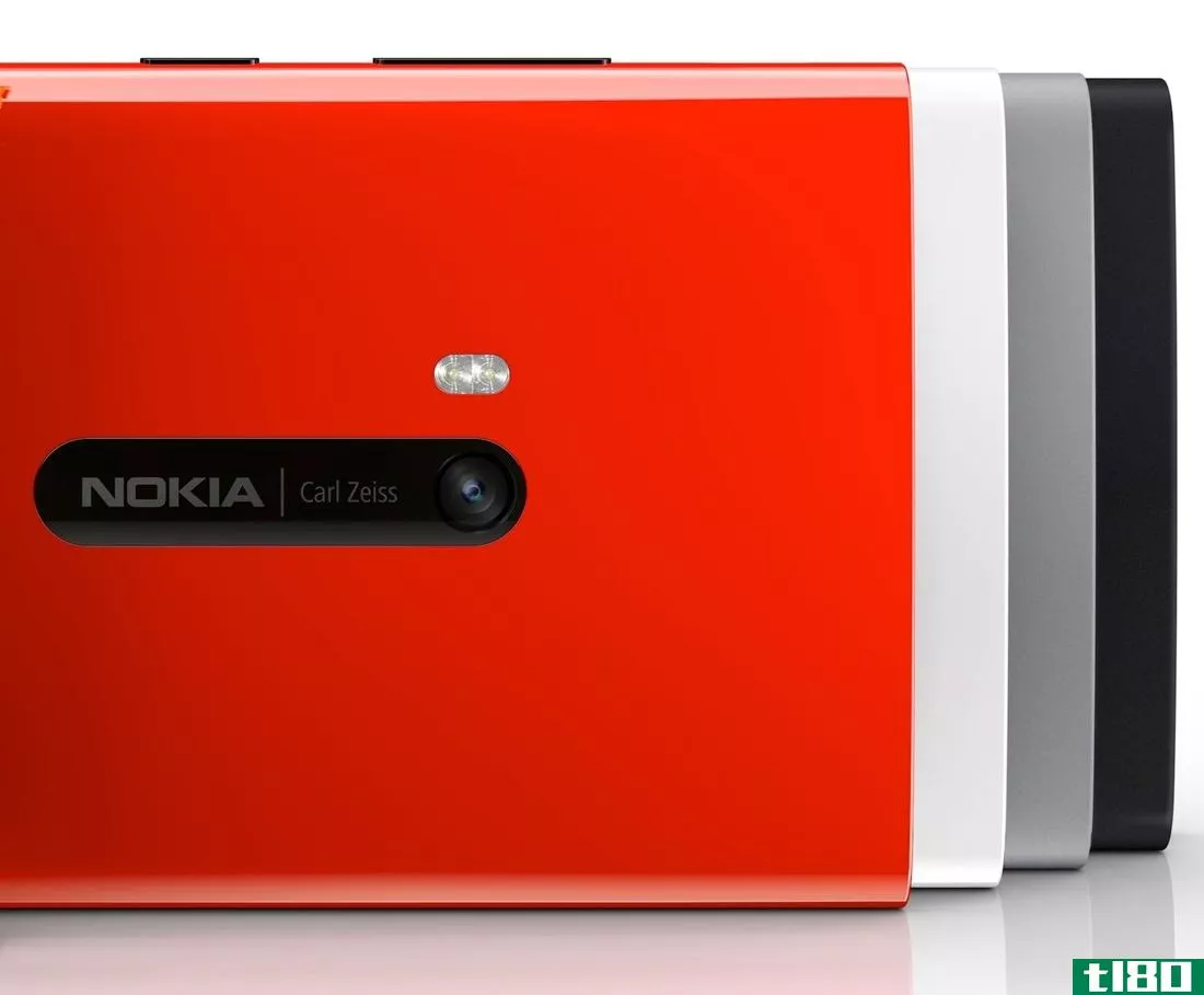 诺基亚的lumia 920配备了一个“pureview”摄像头，但它不是你想象的那样