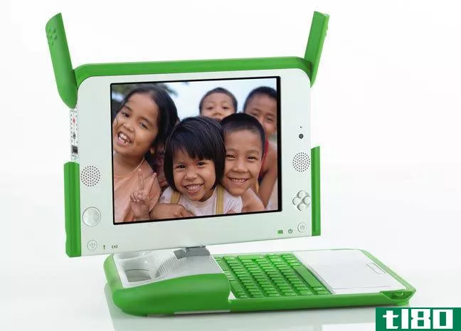 为每个孩子提供一台笔记本电脑，更新了文本到语音和webkit
