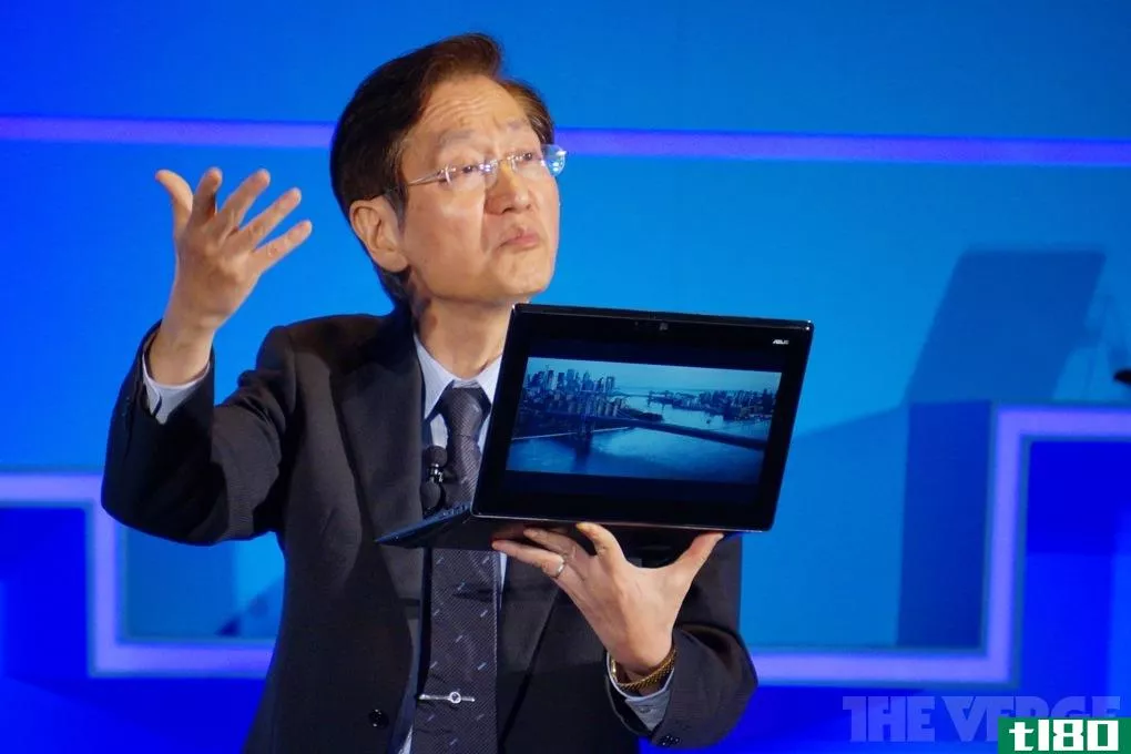 华硕推出windows8系列产品：vivo-tab-rt键盘套装599美元起，taichi 1299美元起