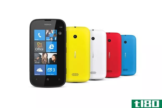 诺基亚Lumia510于11月推出，售价约200美元