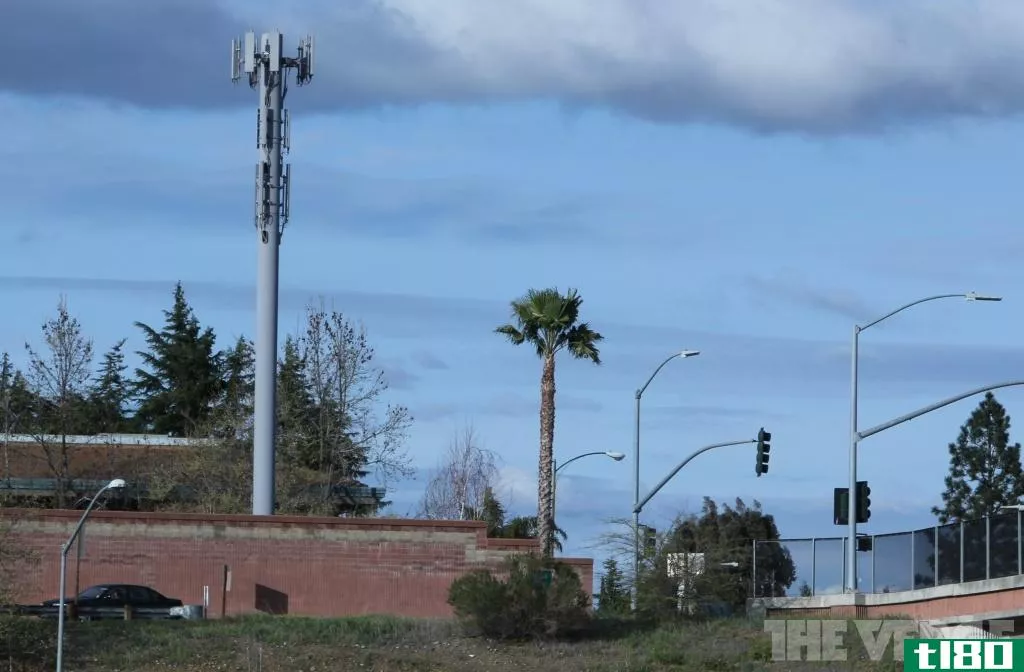 fcc指责at&t手机发射塔干扰了奥克兰警方的无线电系统