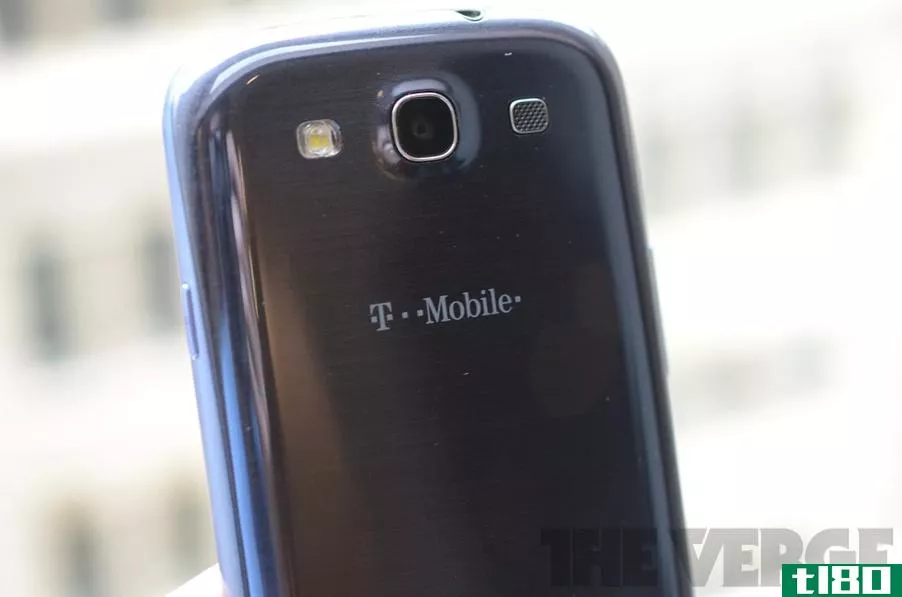 t-mobile宣布三星的galaxy s iii是有史以来最畅销的手机