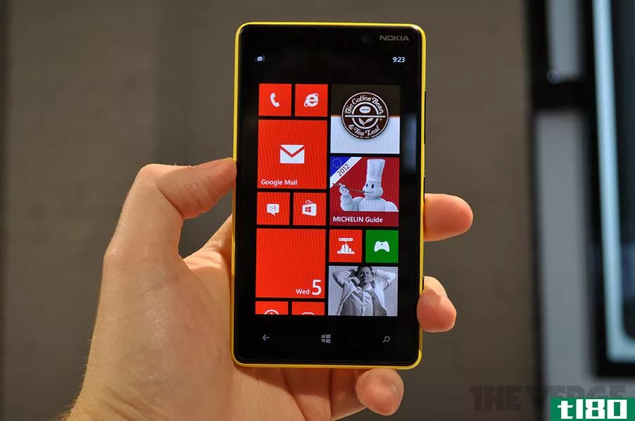 诺基亚lumia 820动手预览（图片和视频）