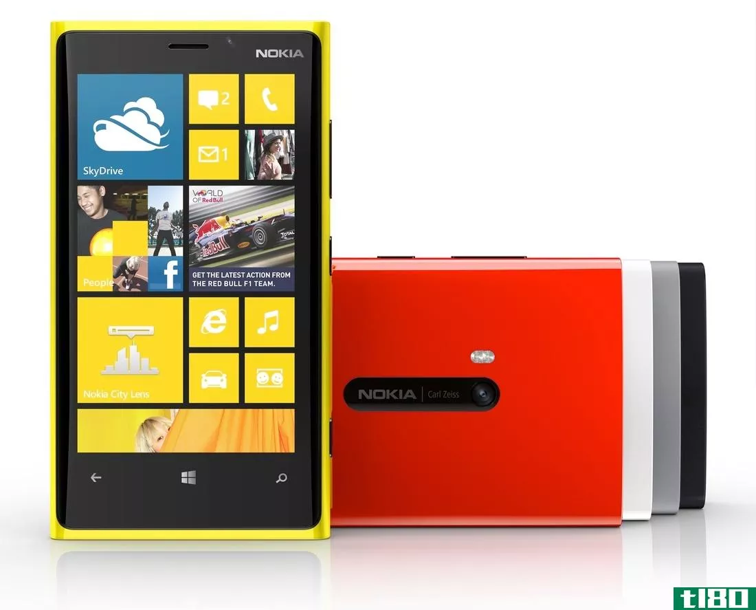 诺基亚lumia 920推出了windows phone 8、4.5英寸屏幕、无线充电和“pureview”摄像头