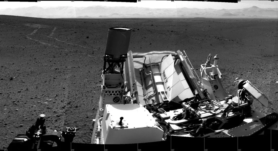 美国宇航局的好奇号火星车回顾了它的过去