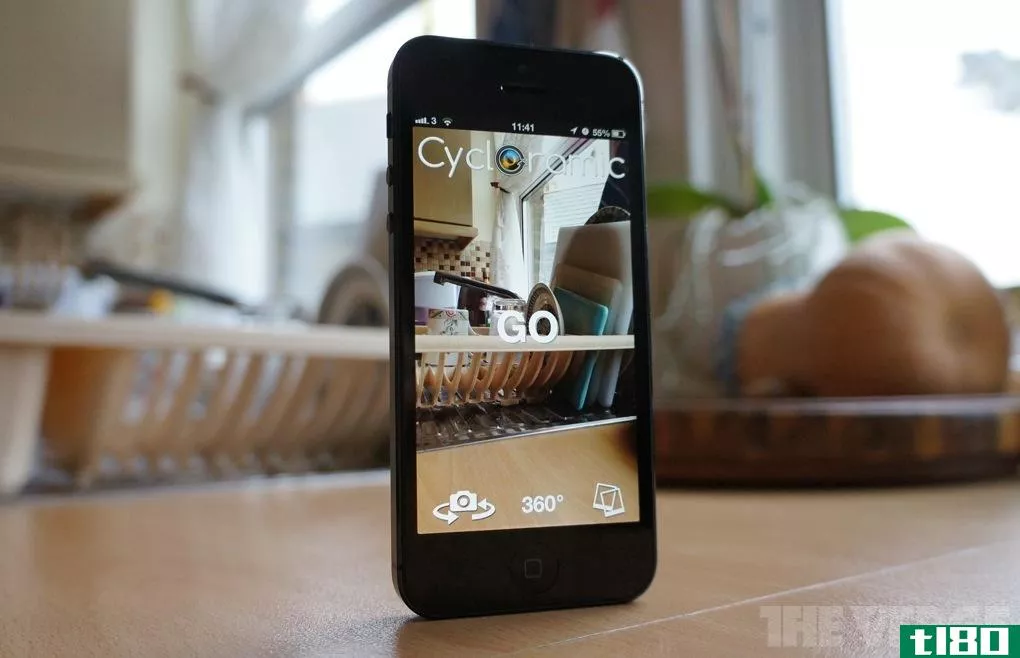 cycloramic应用程序通过在一个圆圈中振动你的iphone来拍摄全景