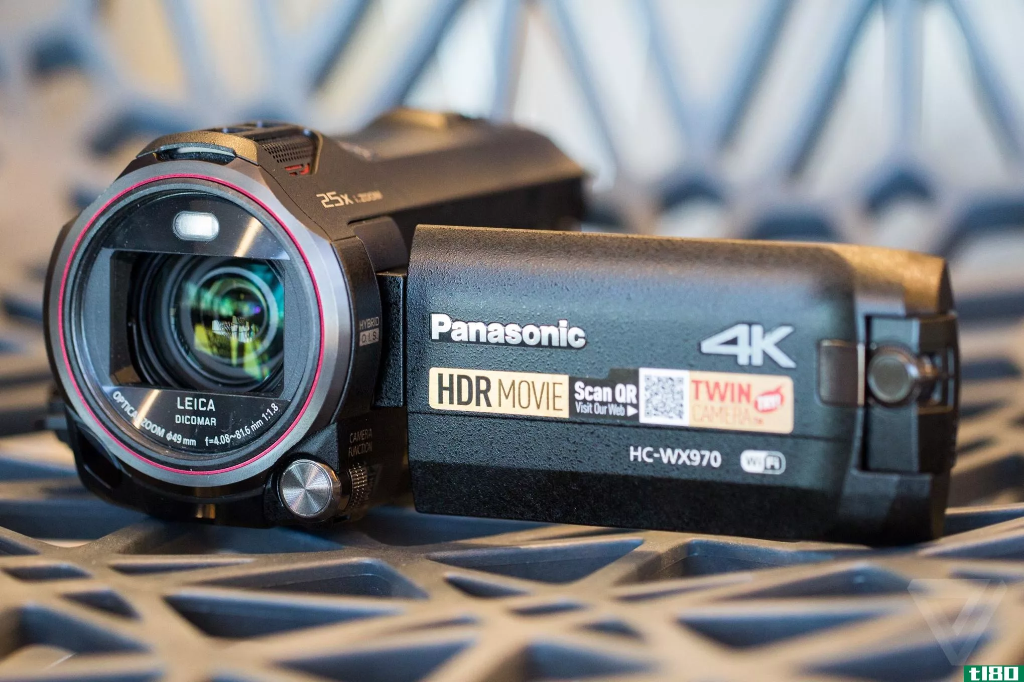 松下的第一台prosumer 4k摄像机可以拍摄hdr电影