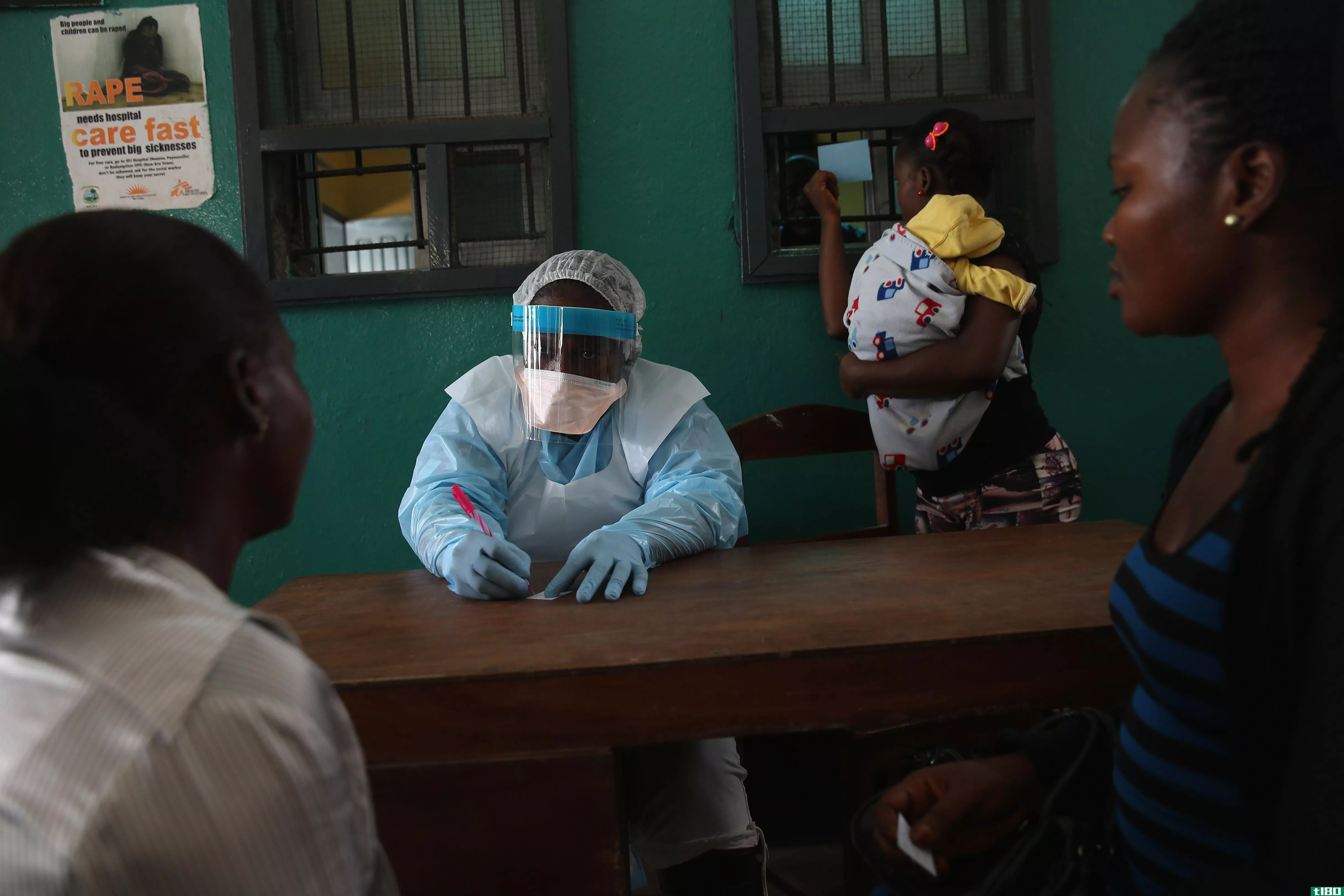 实验性埃博拉疫苗使研究人员对人体试验充满希望
