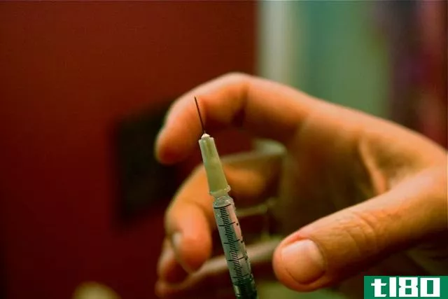 一种实验性埃博拉疫苗在人体试验中看起来很有希望