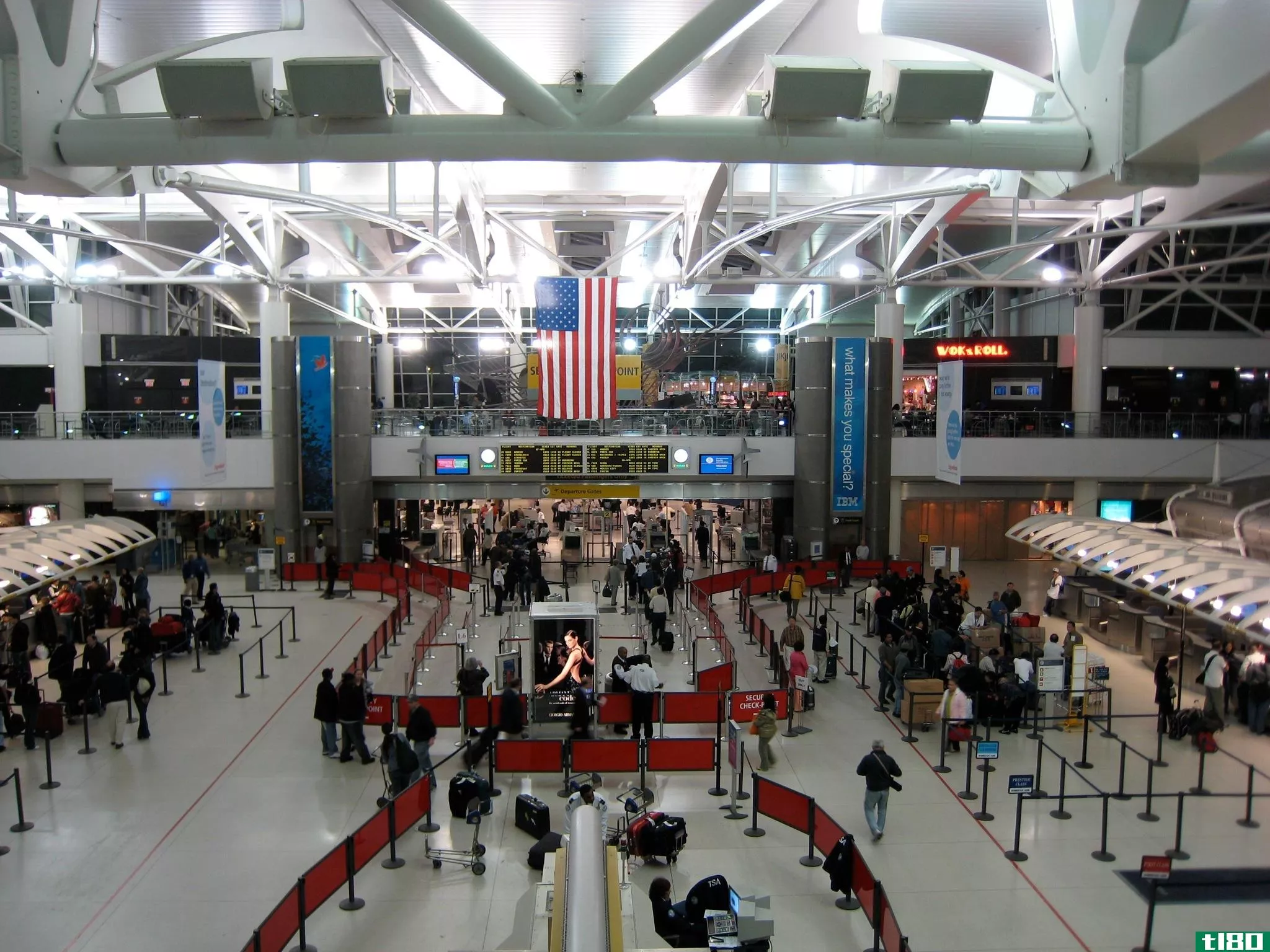 肯尼迪国际机场开始加强埃博拉病毒检测