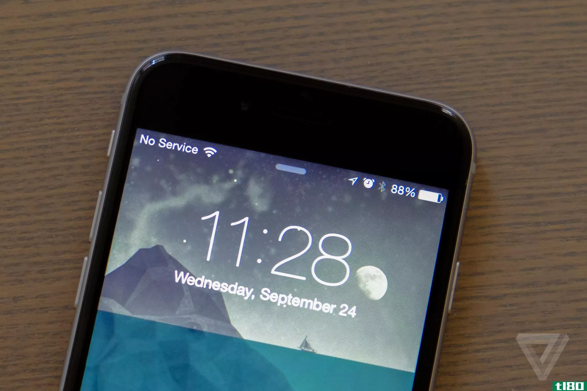 苹果的ios 8.0.1更新打破了你的iphone吗？这里有一个解决办法