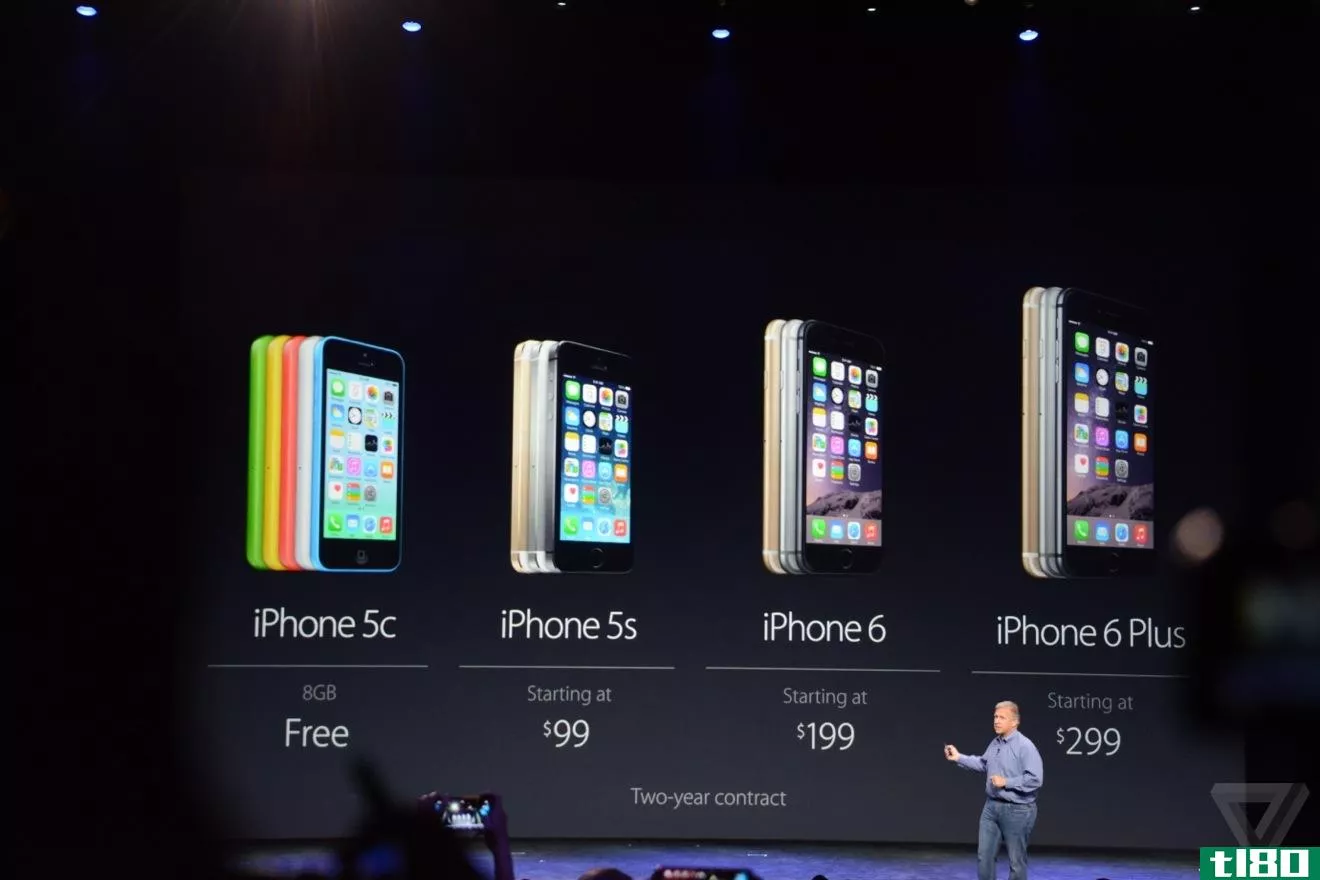 苹果将iphone5s的价格降至99美元，使iphone5c成为其免费选择
