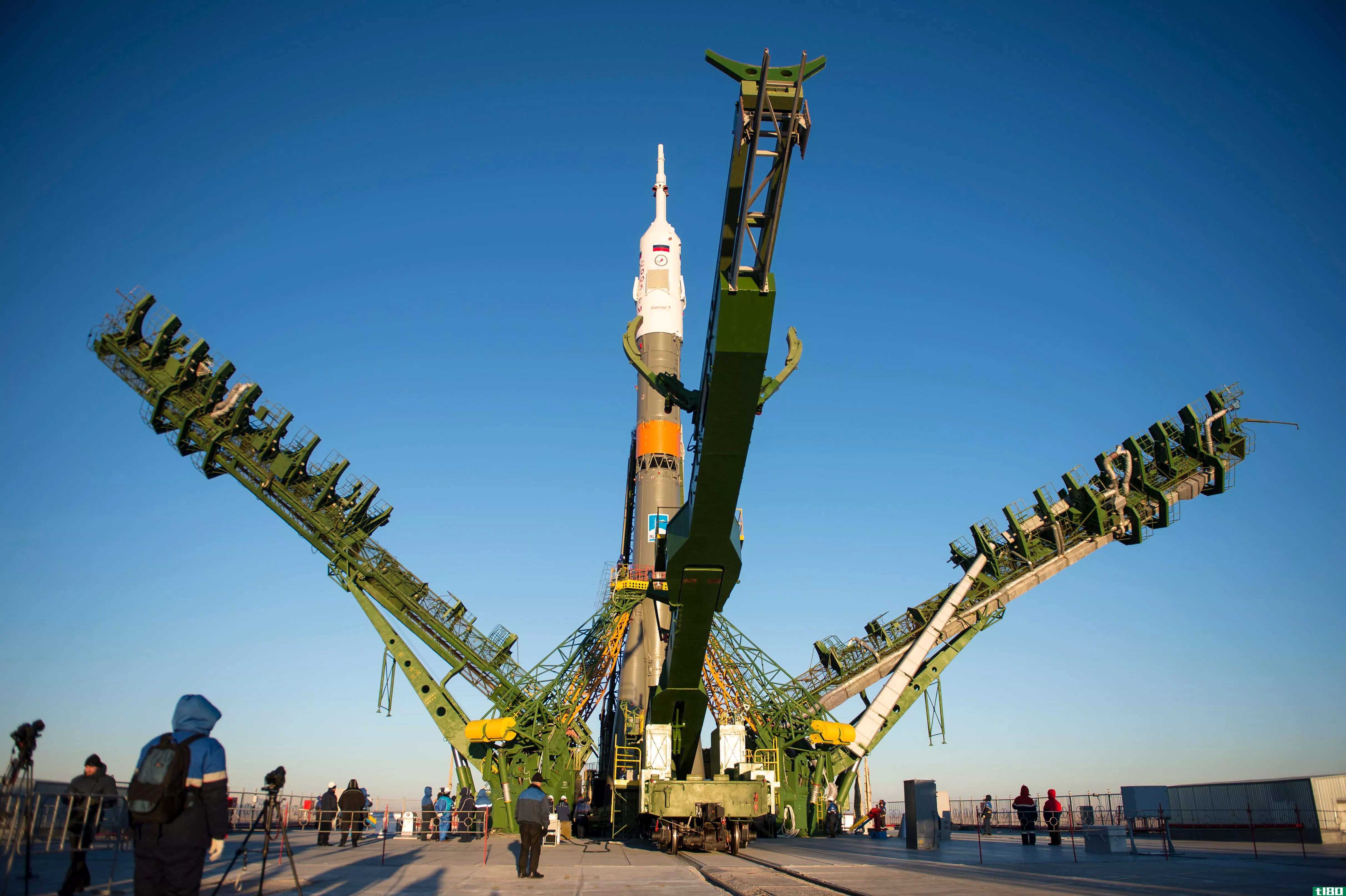 俄罗斯航天局计划在2018年恢复国际空间站的旅游飞行