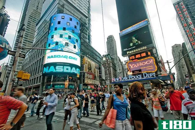 纽约市警方安装了200个安全摄像头，以防范超级碗恐怖主义