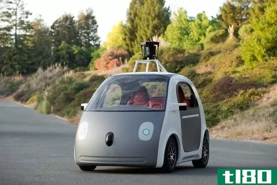 谷歌正在加州的“矩阵式”版本中测试其自主汽车