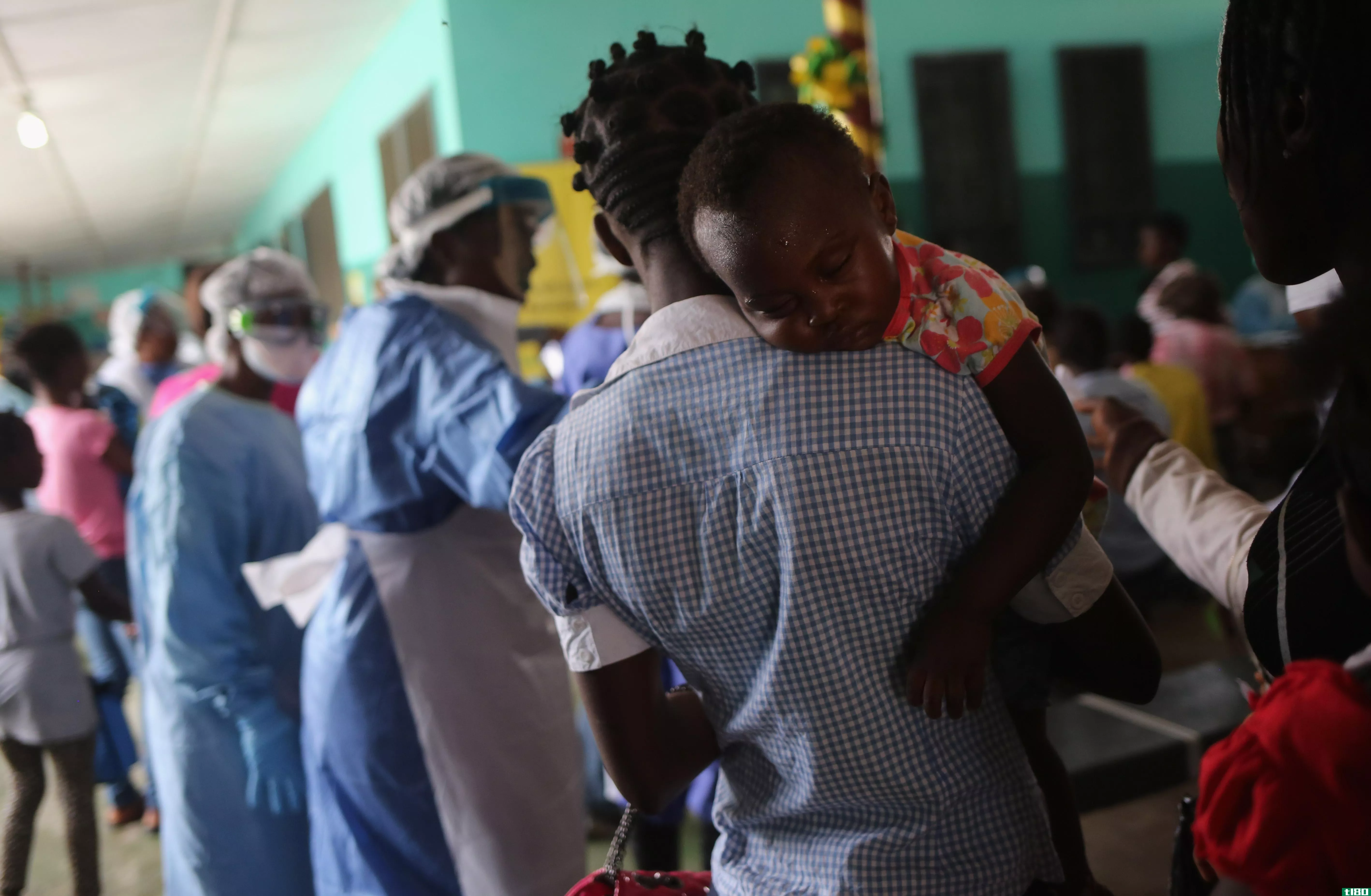 在埃博拉病毒肆虐的国家，麻疹现在是一种危险