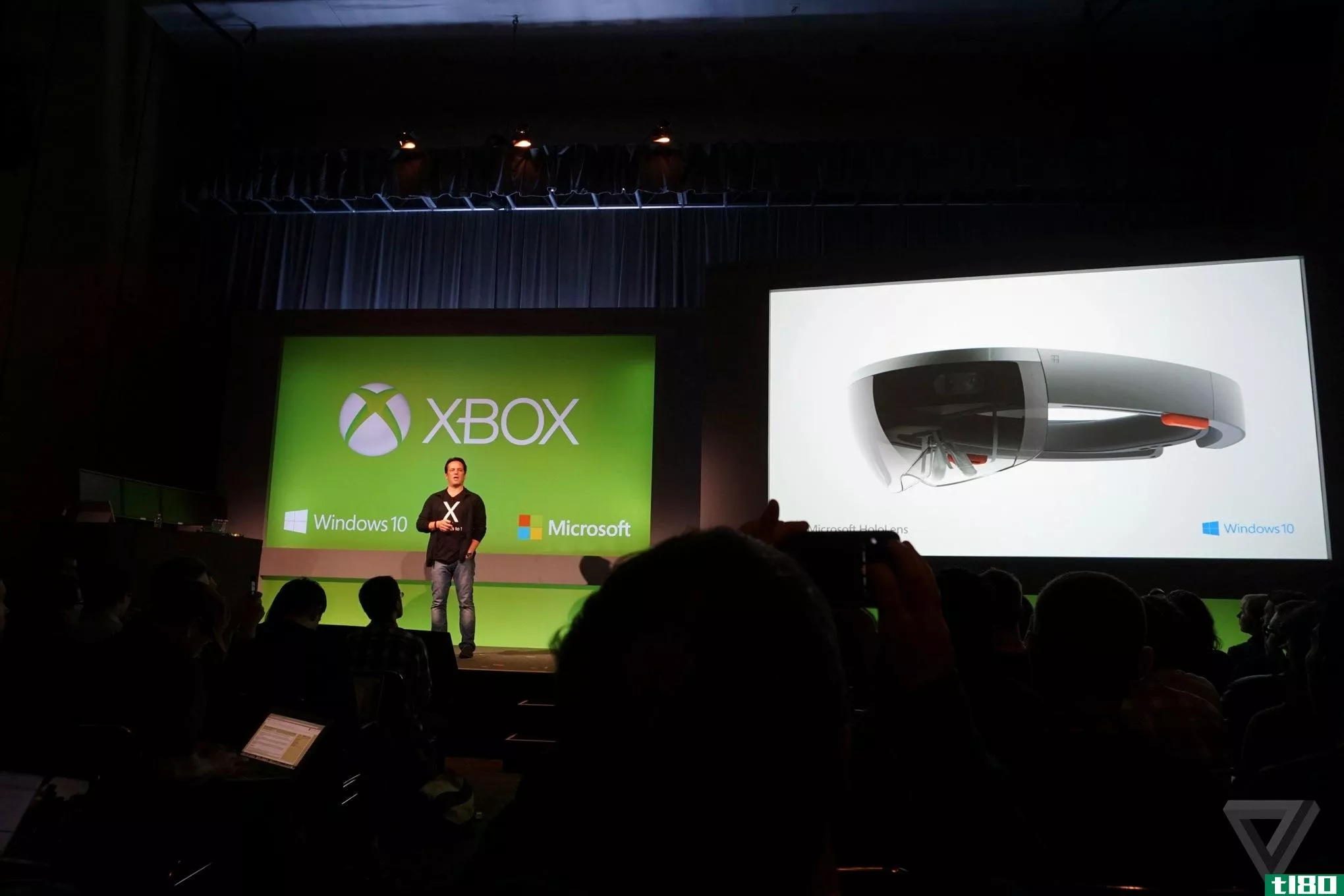 微软将xbox游戏引入其未来的全息镜头耳机