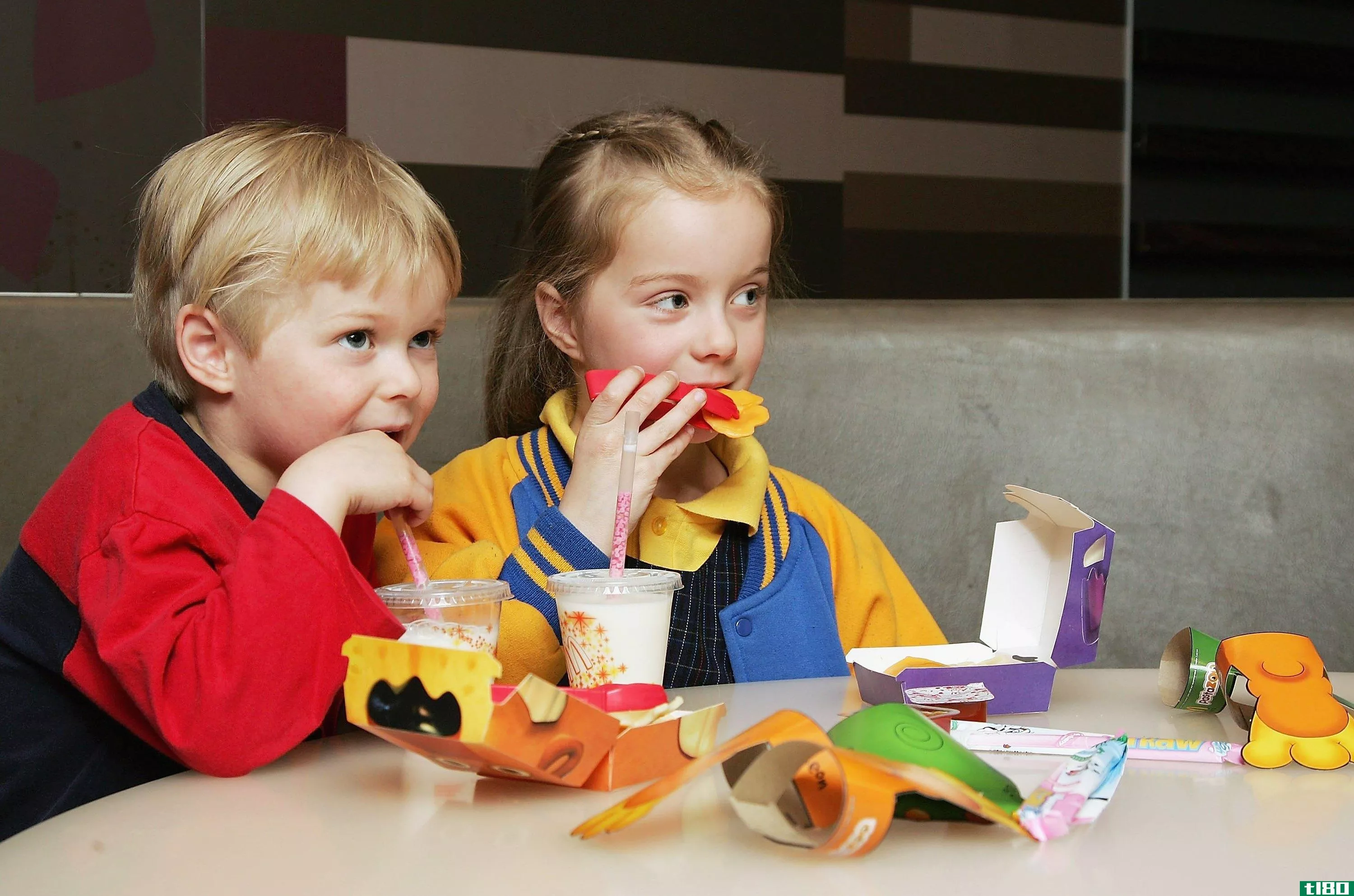 美国儿童仍然从快餐中摄取大量的卡路里