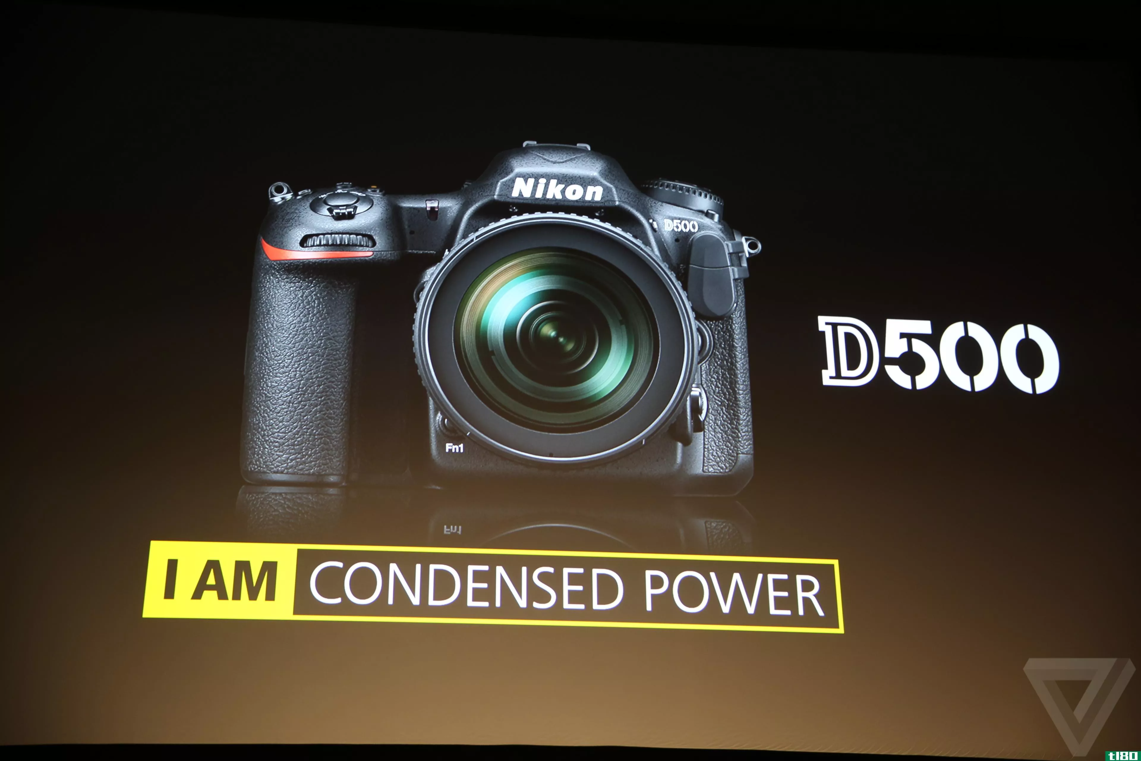尼康宣布推出d500，这是它面向智能**时代的新单反相机