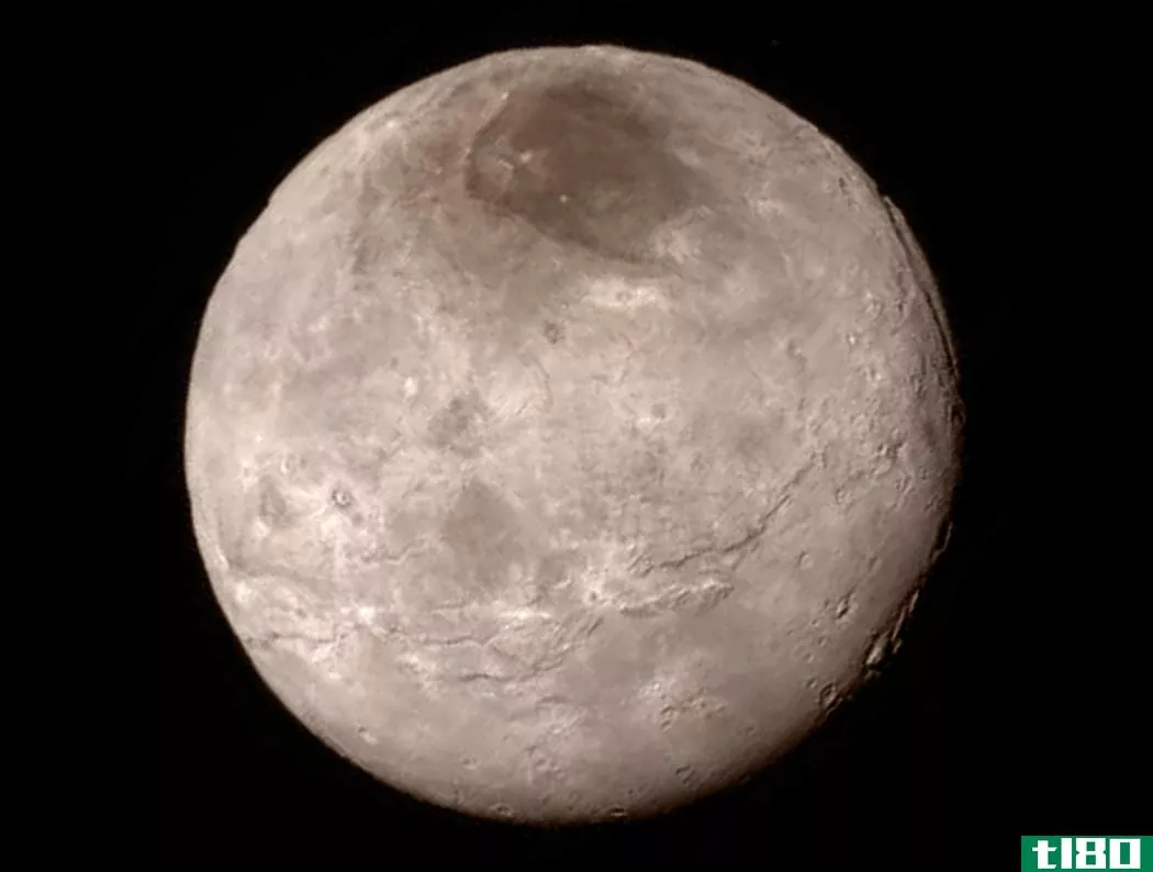 《新视野》拍摄了迄今为止最清晰的冥王星卫星卡龙的照片