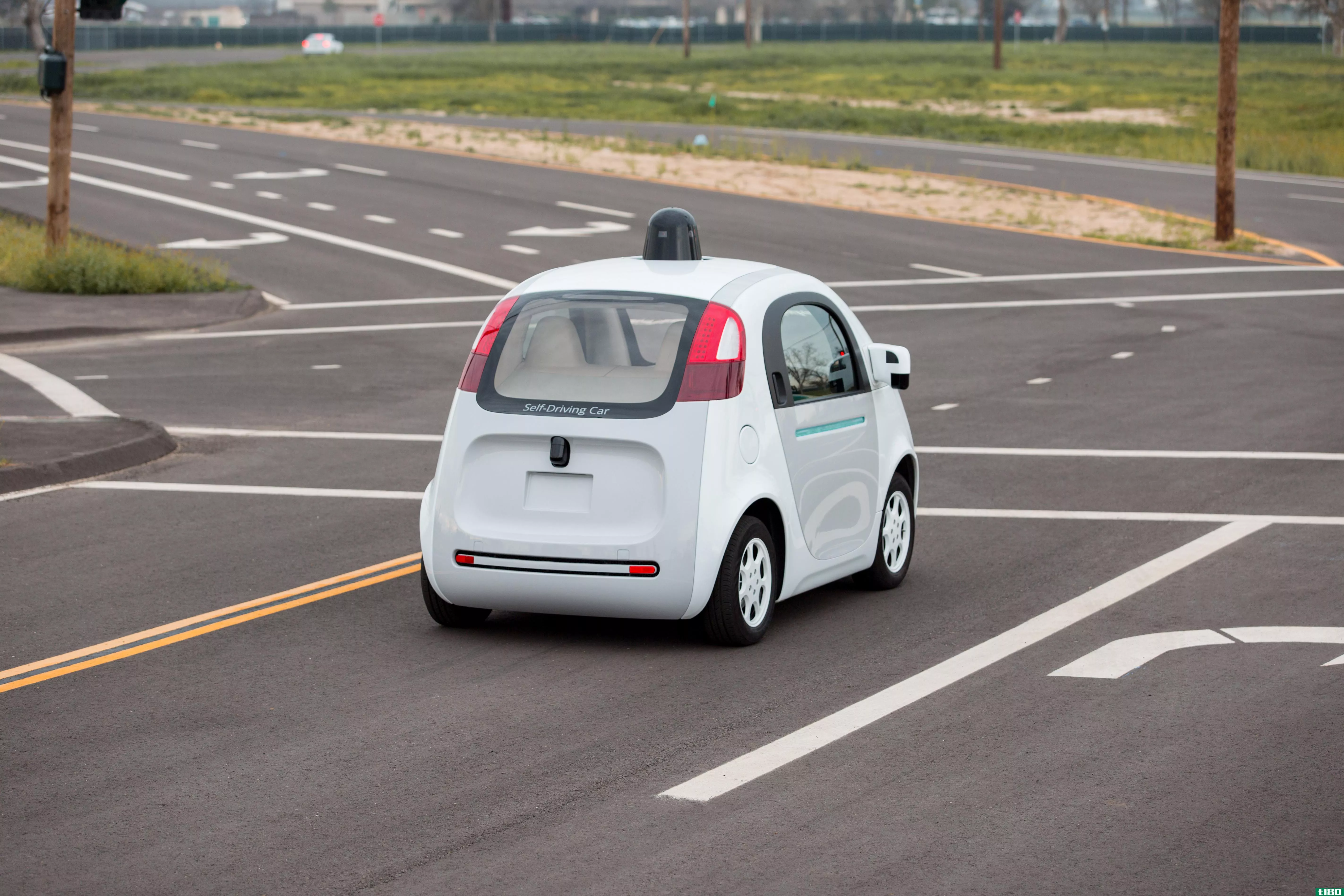 谷歌聘请前现代美国首席执行官领导自动驾驶汽车项目