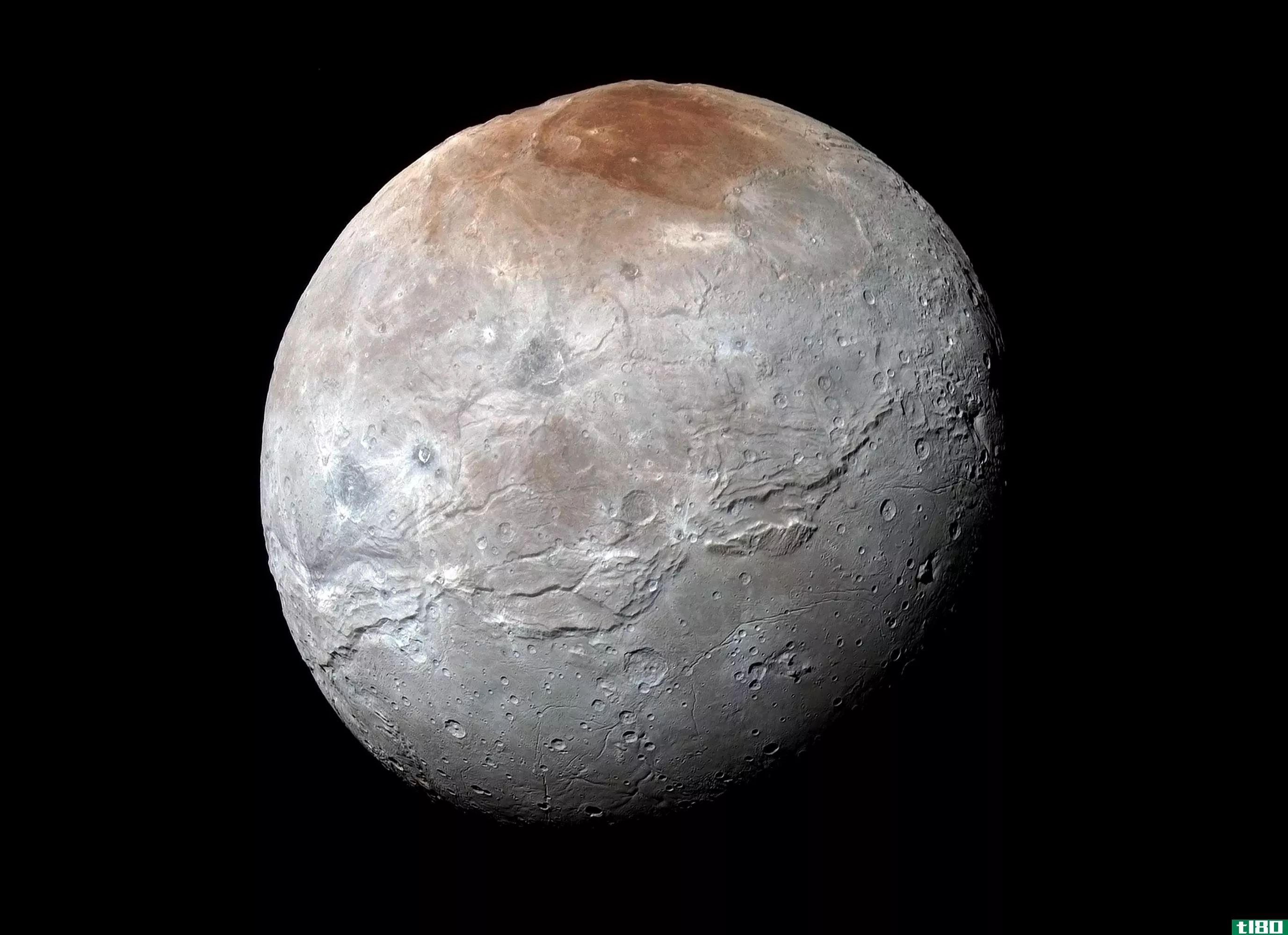 新视野的科学家发表了对冥王星的第一份科学研究报告