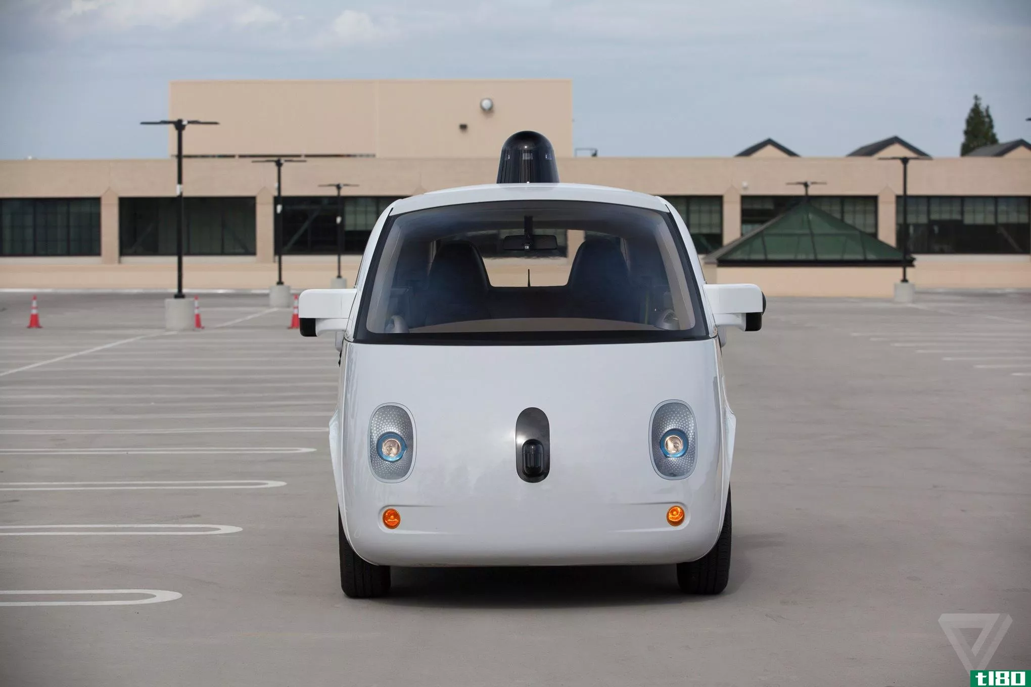 谷歌将为其自动驾驶汽车成立一家新公司，并可能与uber展开竞争