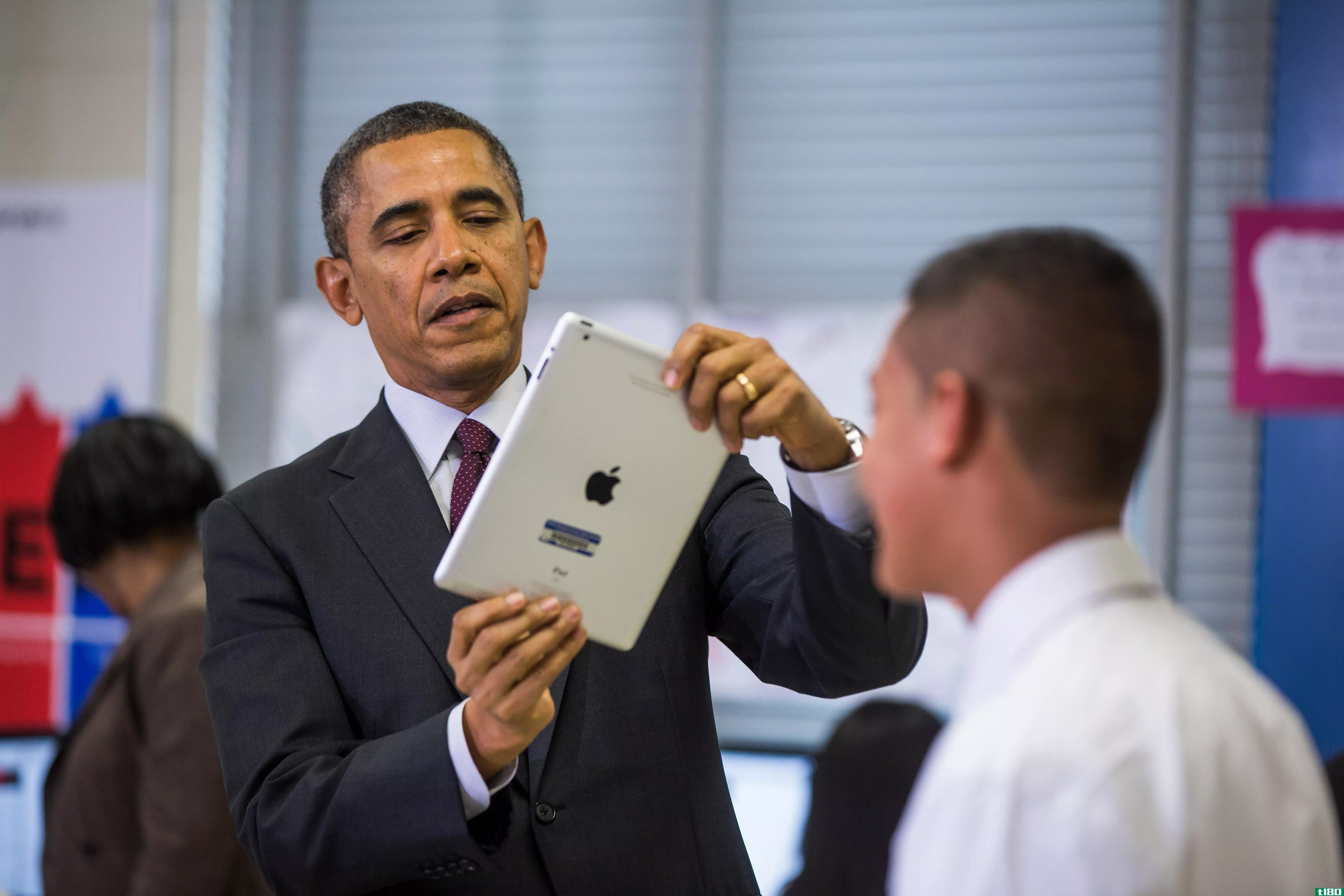 苹果和谷歌要求奥巴马不要管智能手机的安全问题