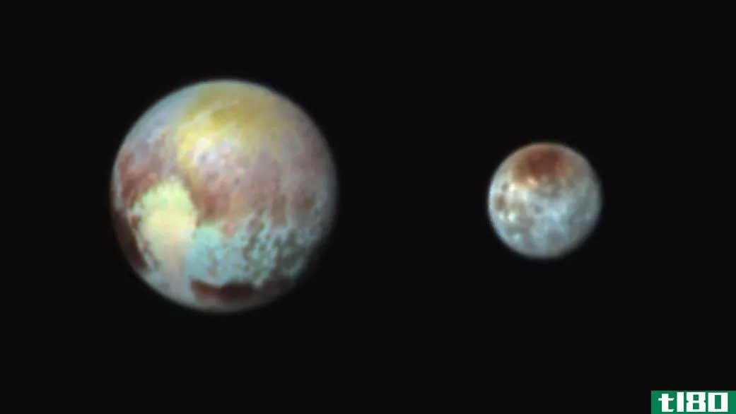 美国航天局新的假彩色冥王星和查伦图像是迷幻和信息
