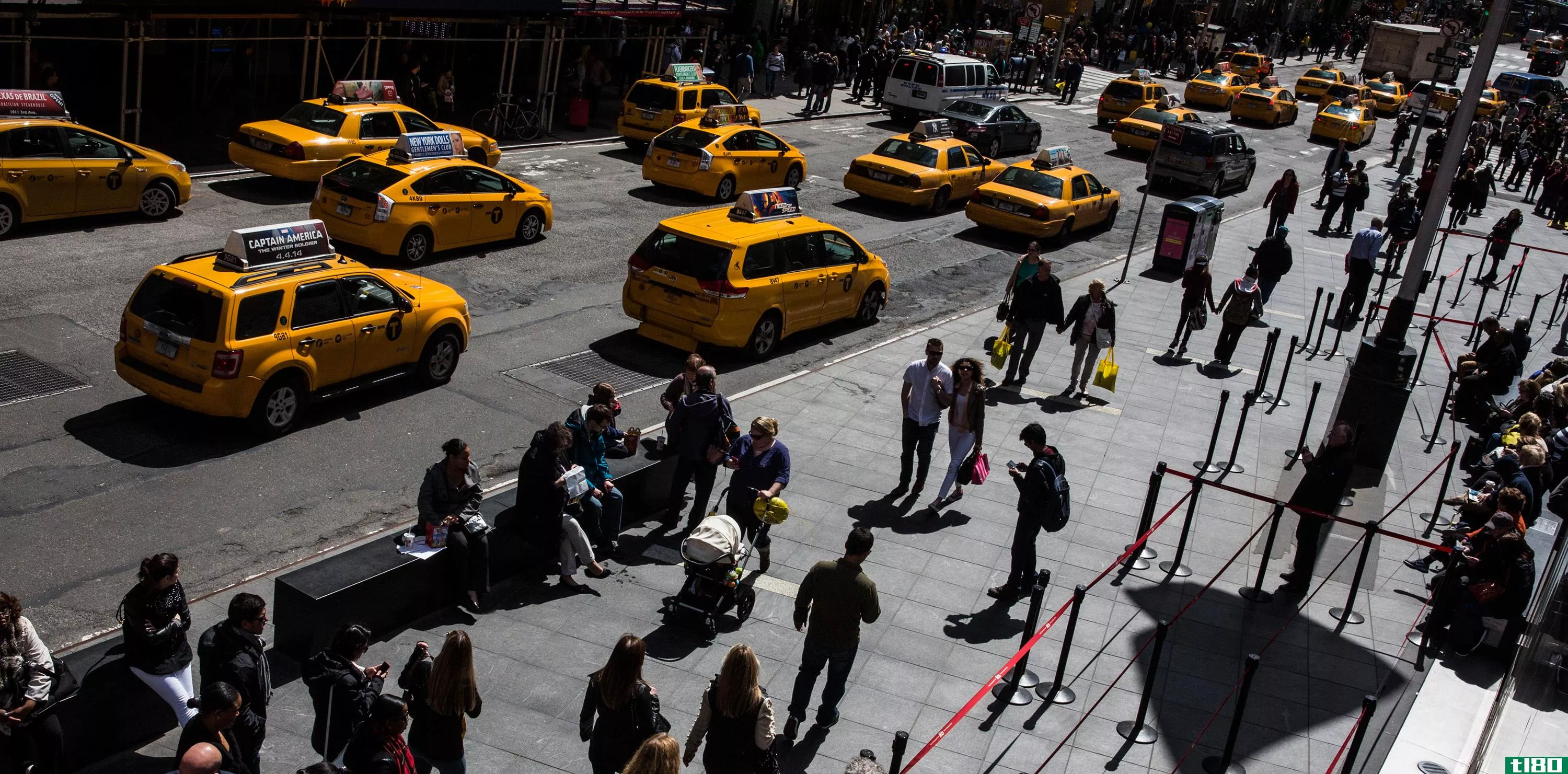 纽约市出租车业内人士制作了一款应用程序，与优步竞争