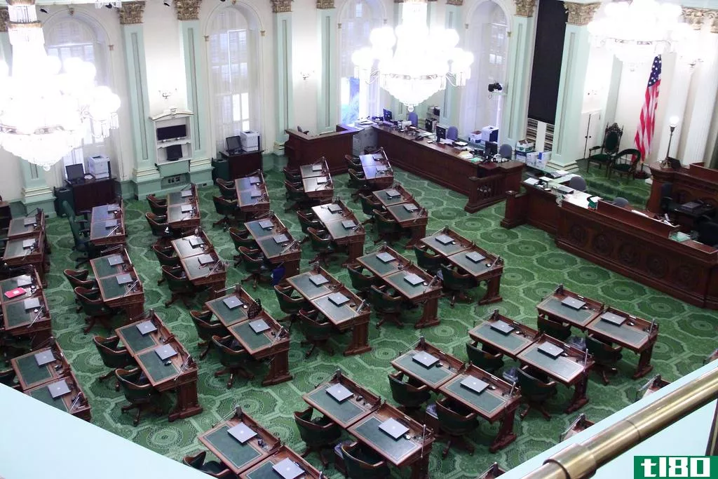 加州议会通过有争议的死亡权立法
