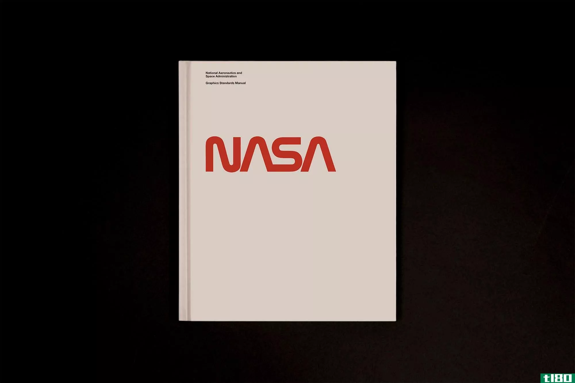 两位平面设计师正试图保留美国宇航局上世纪70年代著名的“蠕虫”标志