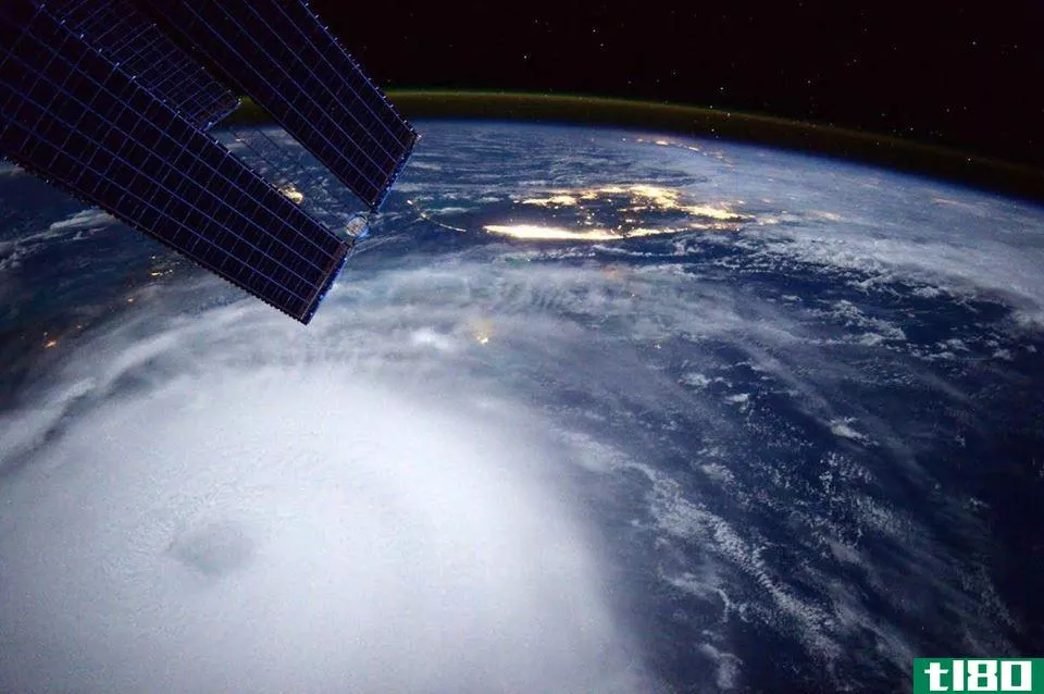 这就是“华金”飓风在太空中的样子