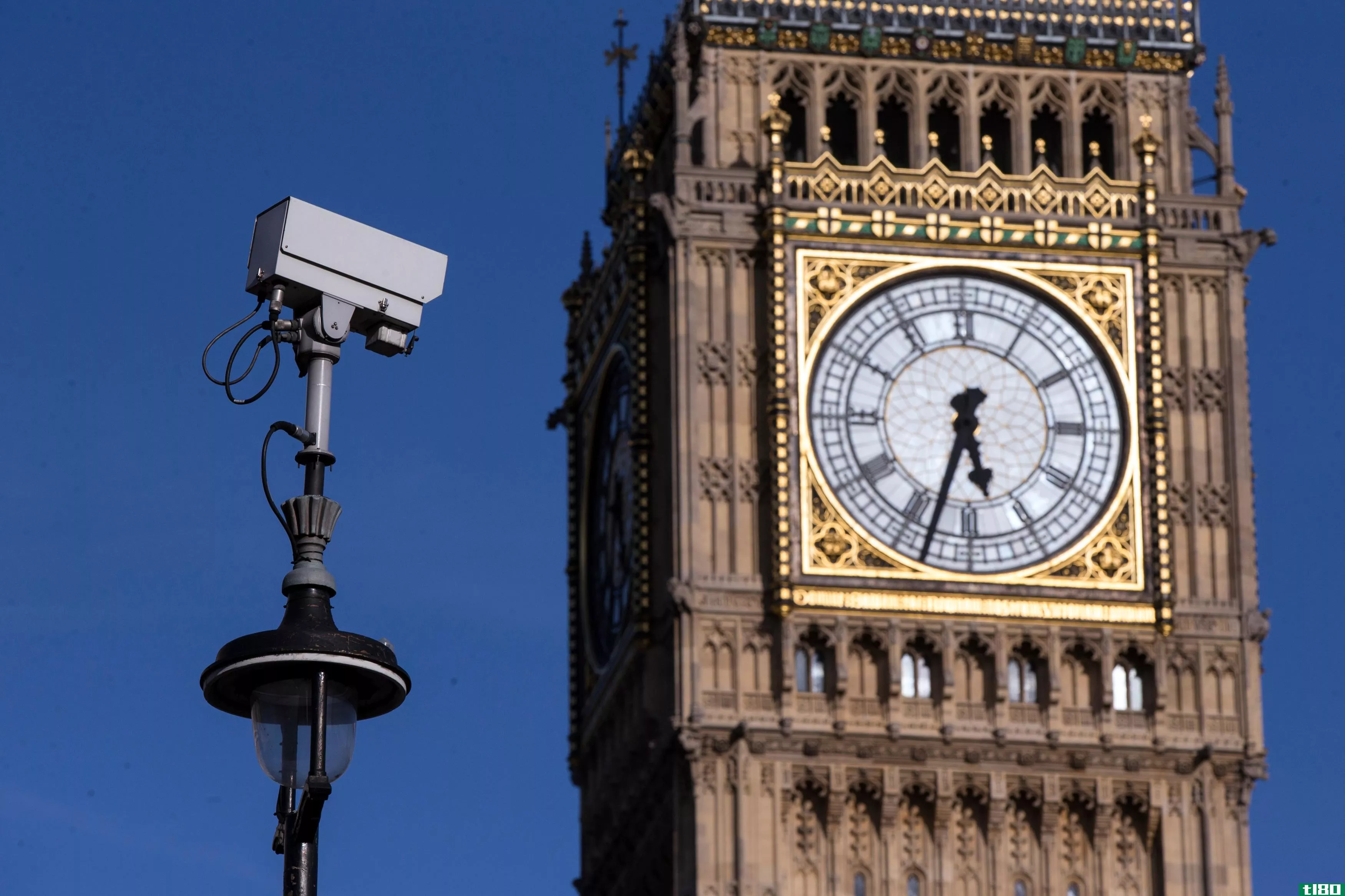 英国监控法将把公民的互联网历史存档12个月