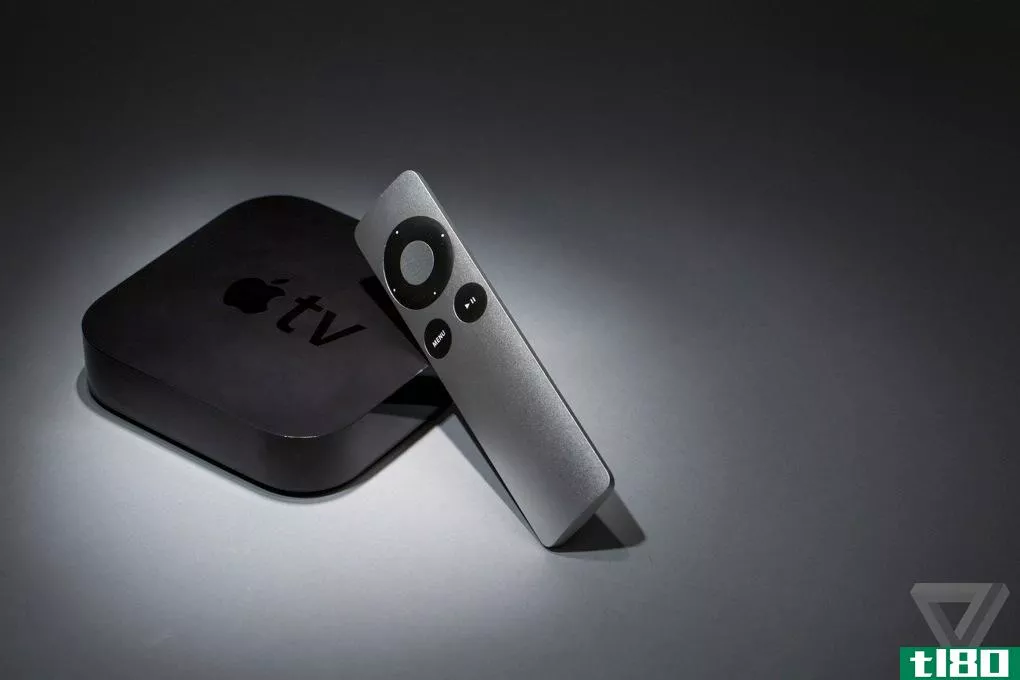 据报道，苹果公司正在开发一款带有触摸板的新型苹果电视遥控器
