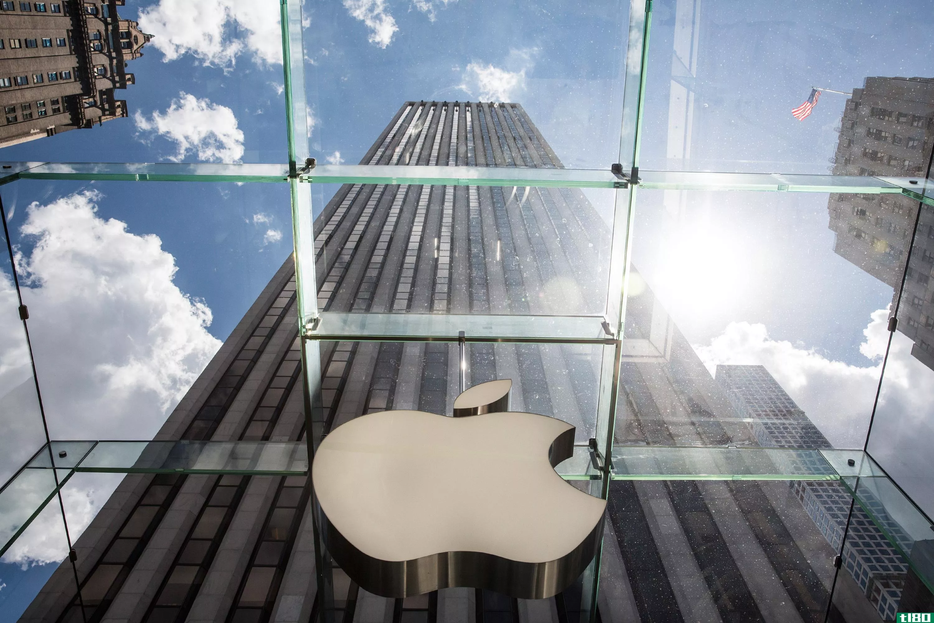 苹果希望三星再支付1.8亿美元复制其设计