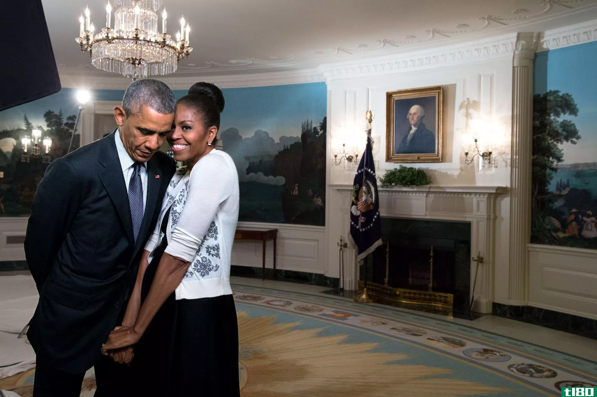 试着抵制奥巴马总统的照片来融化你冰冷的心