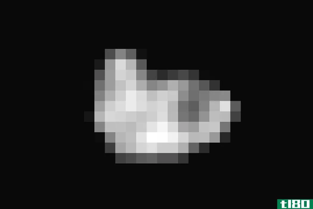 冥王星卫星九头蛇的第一张特写照片揭示了它的尴尬形状