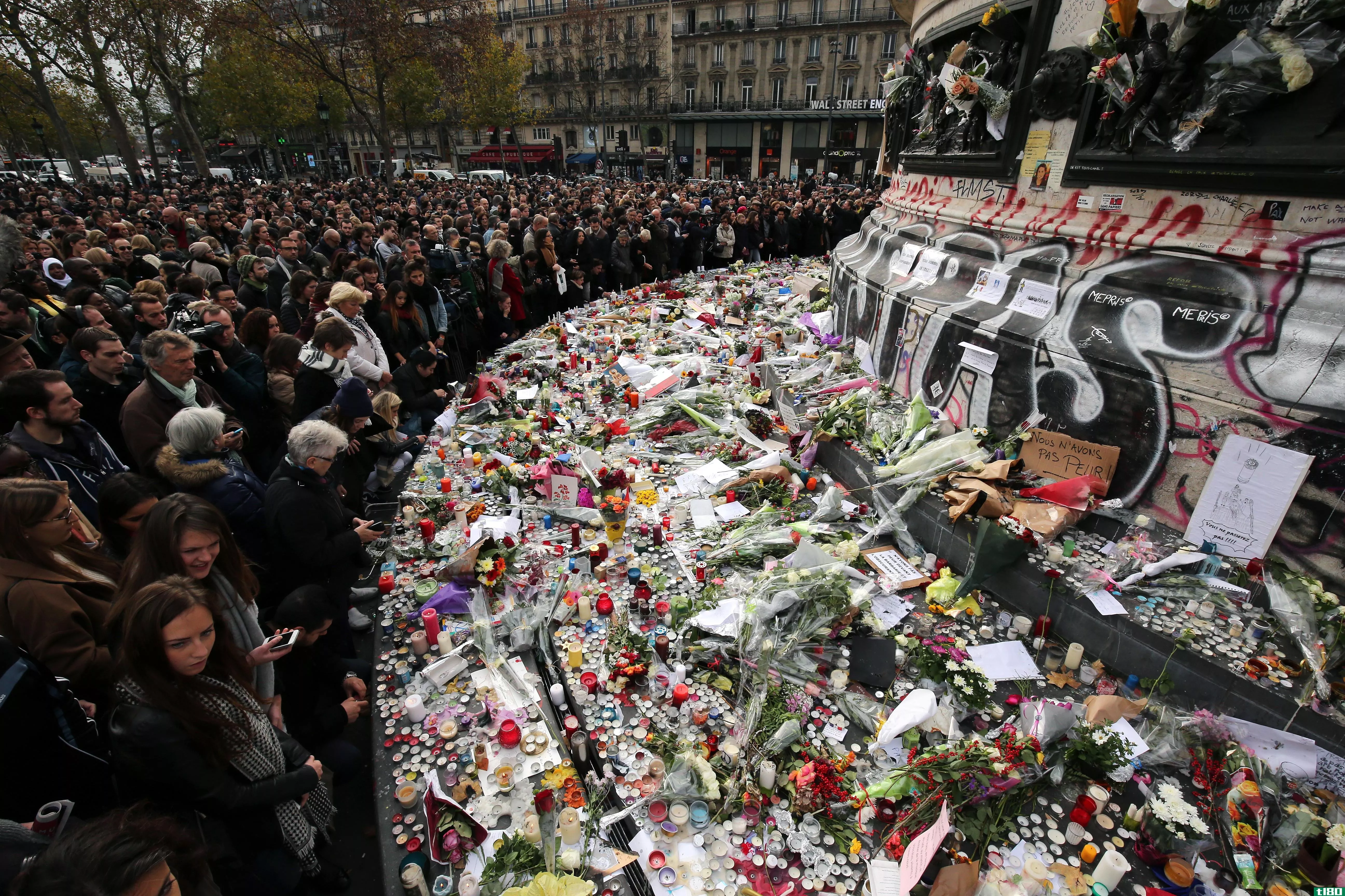 巴黎袭击后，英国政界人士建议尽快出台新的监控法