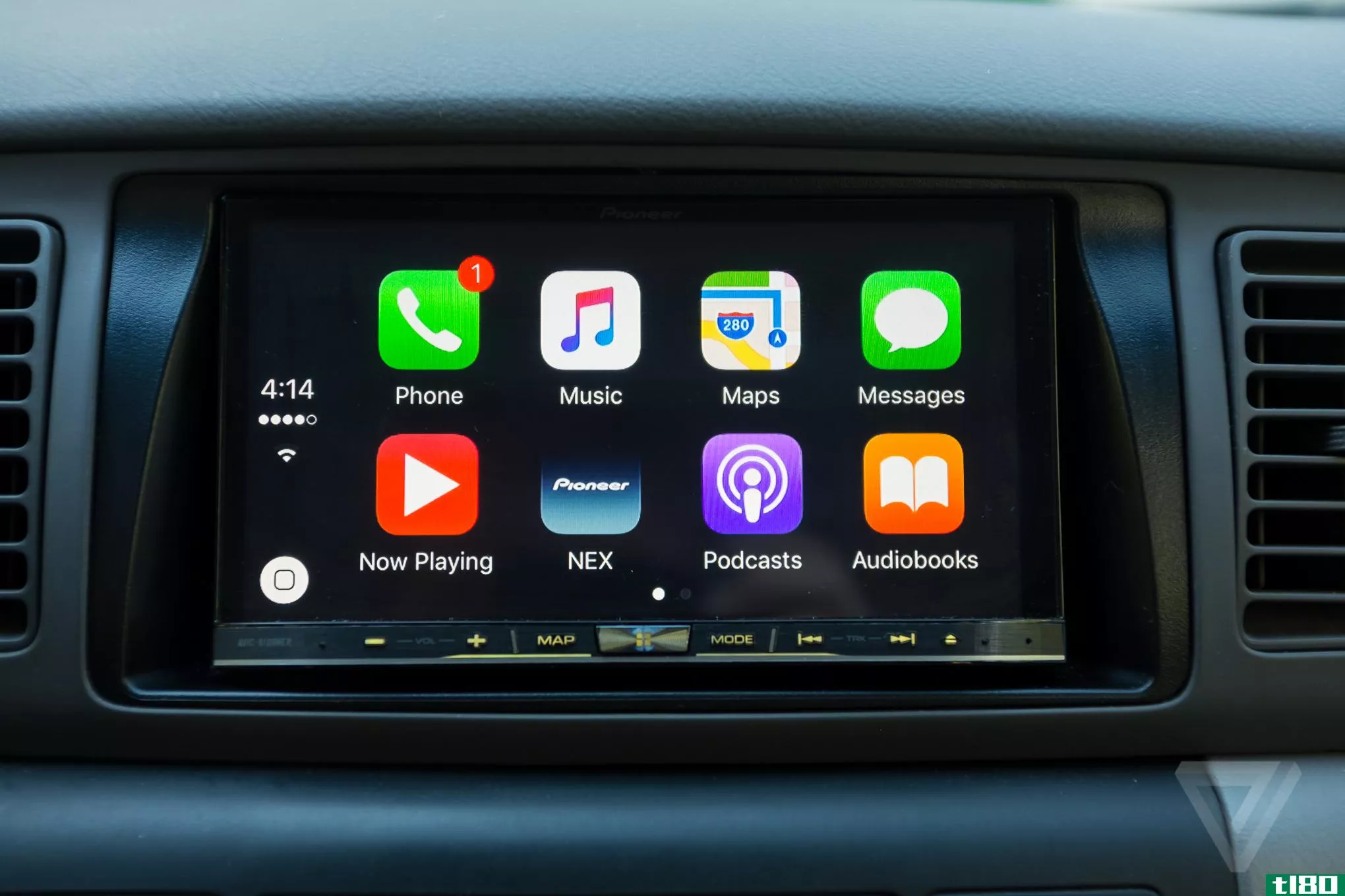 在你的车上安装apple carplay和android auto比你想象的要容易
