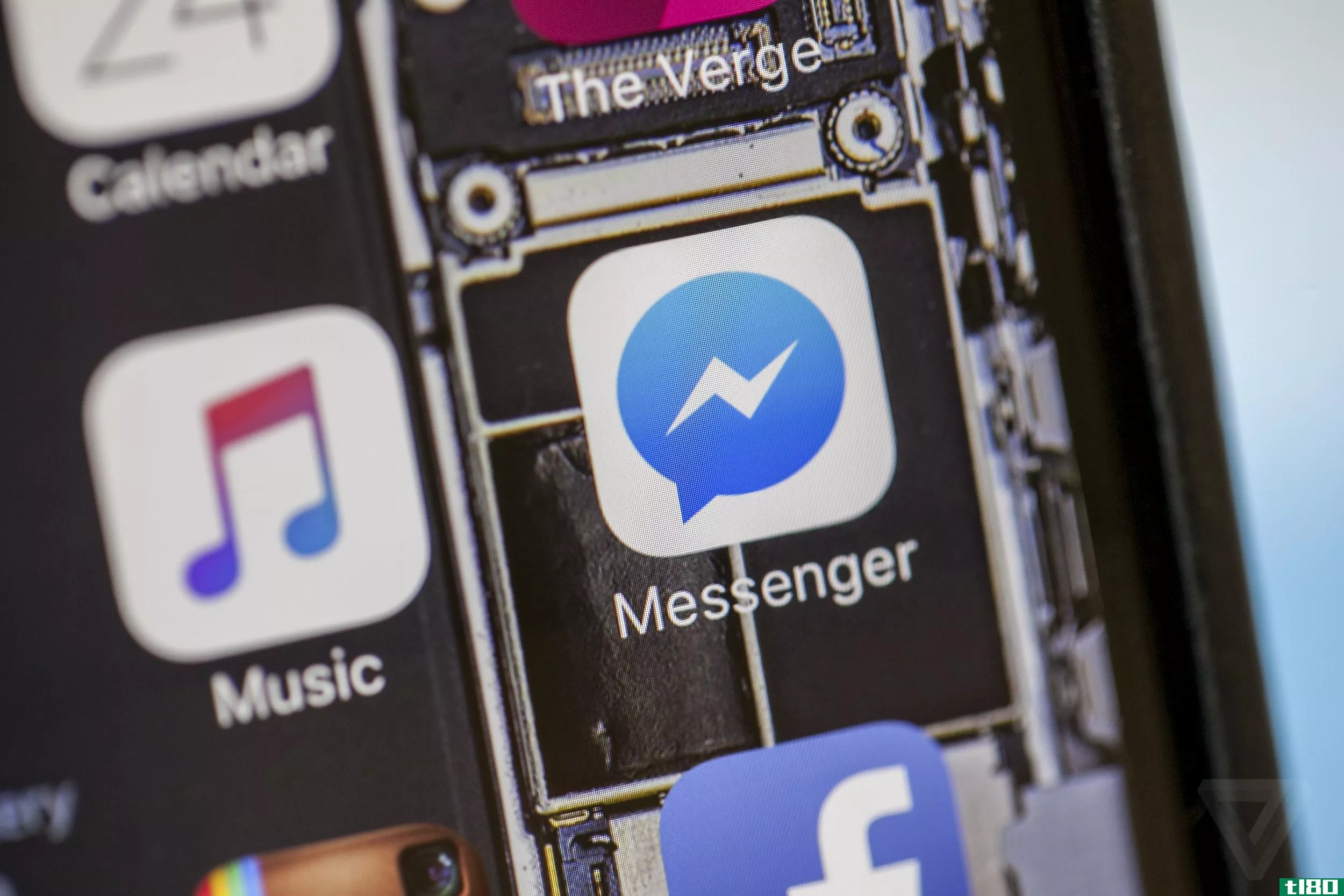 facebook messenger和spotify现在可以让您快速共享歌曲和播放列表