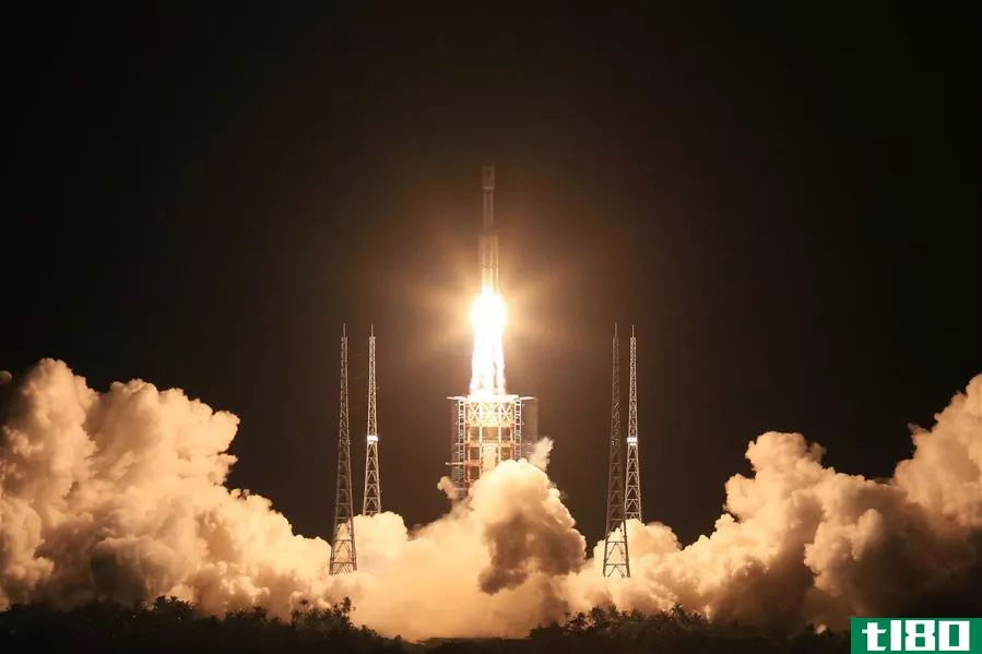 中国发射新的长征七号火箭为计划中的空间站做准备