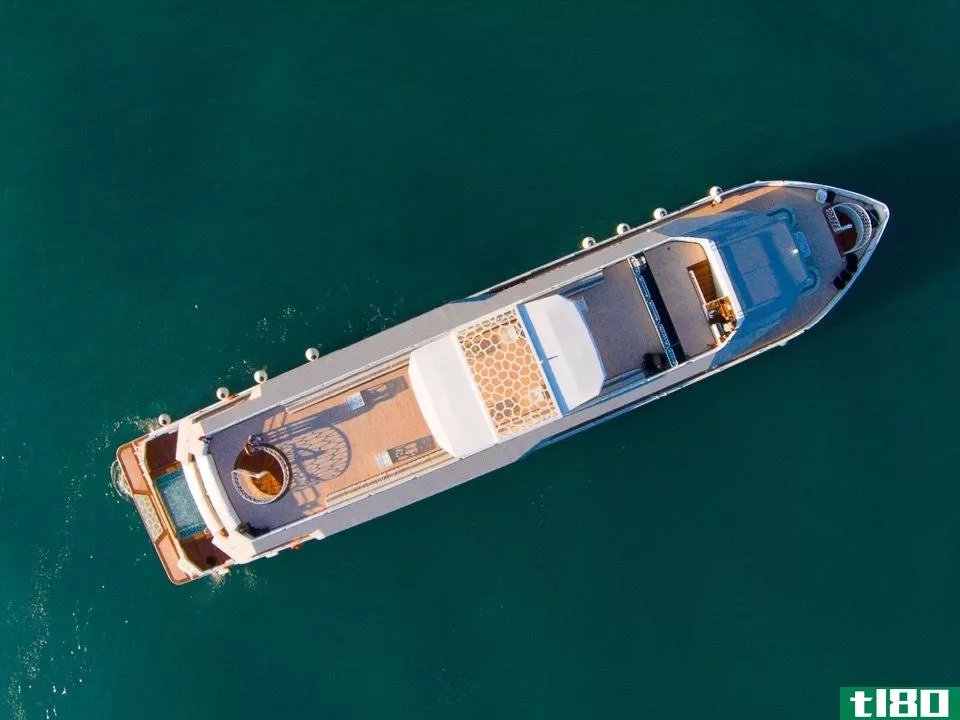 优步在迪拜提供游艇租赁服务，因为这仍然是一种奢侈品
