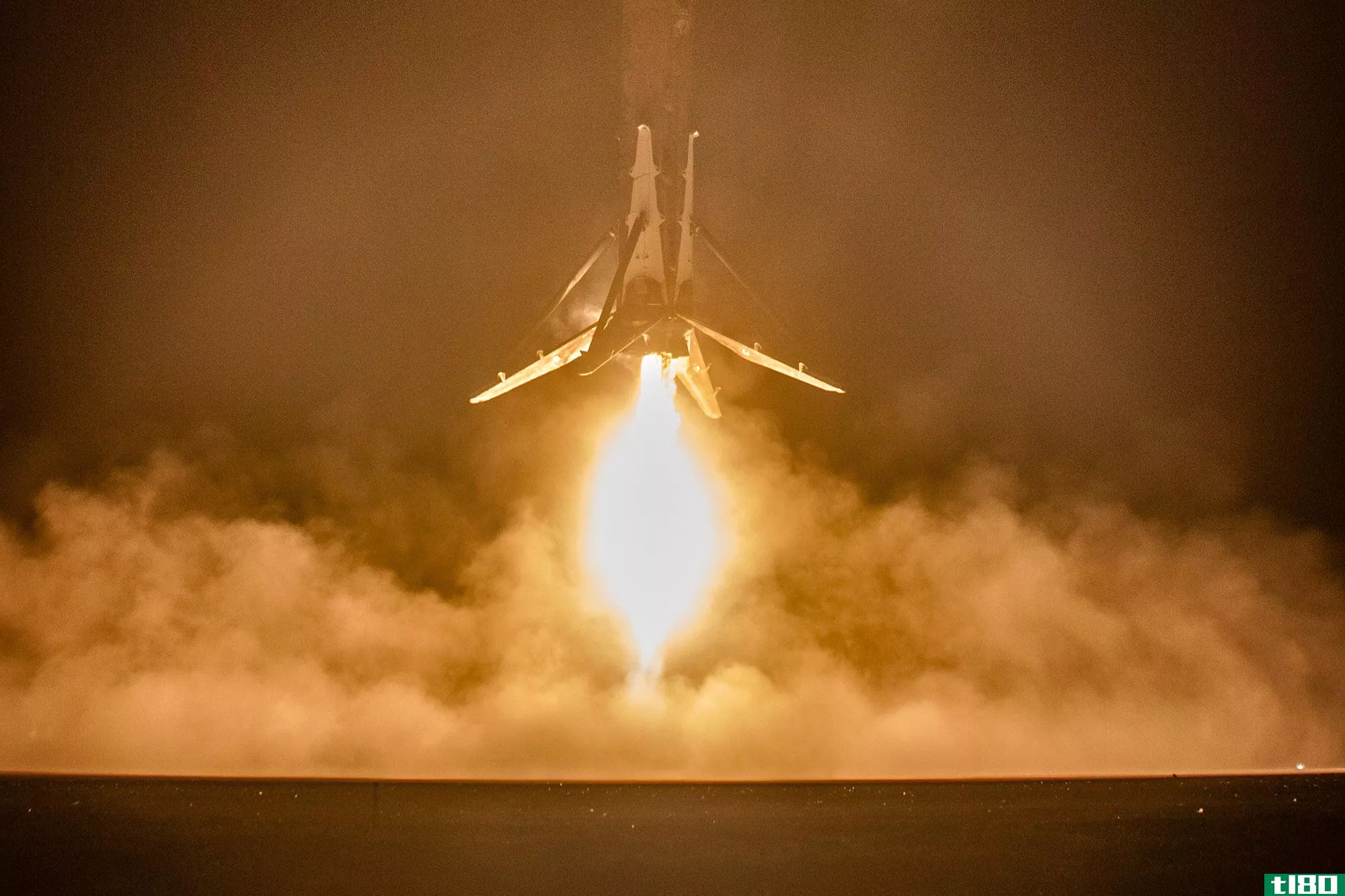 spacex公司将根据其着陆飞行器的测试结果对其“猎鹰9号”火箭进行改装
